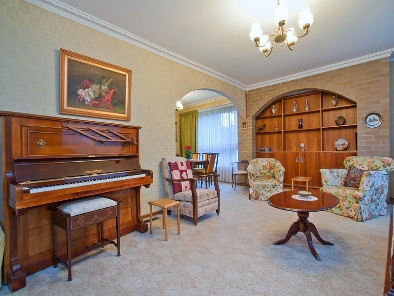 8 Bradstreet Road, Mount Waverley VIC 3149