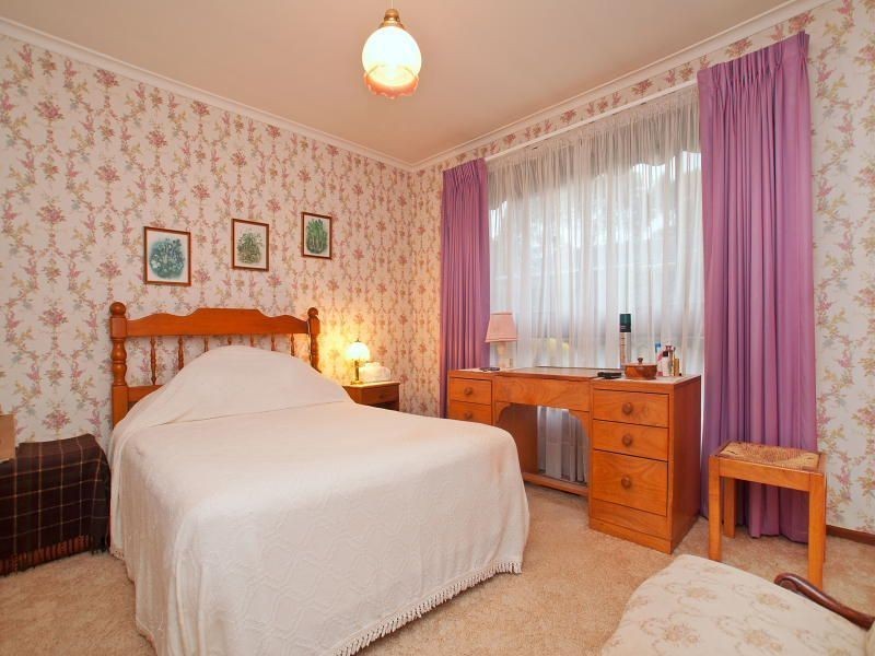 8 Bradstreet Road, Mount Waverley VIC 3149