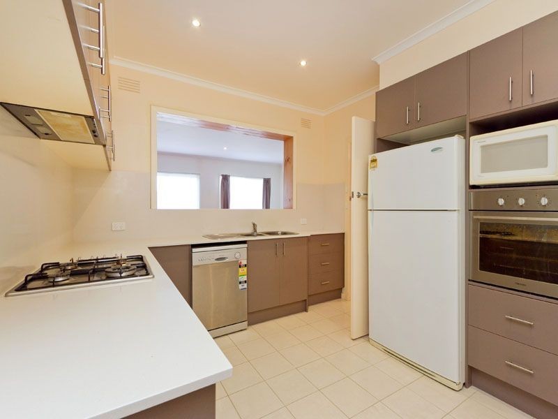 38 Fernhill Street, Glen Waverley VIC 3150