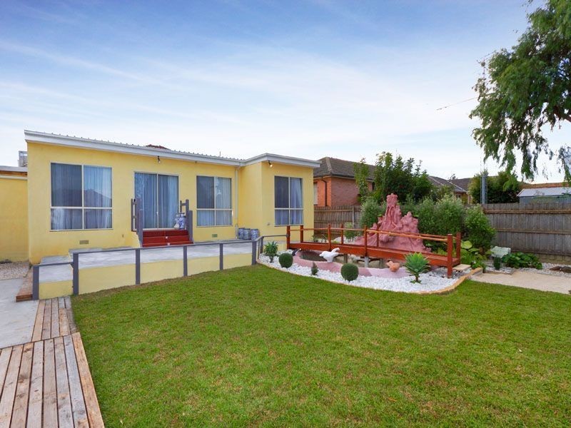 38 Fernhill Street, Glen Waverley VIC 3150