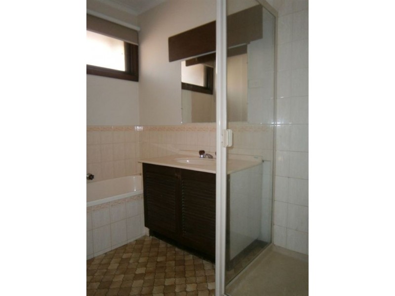 76 Petronella Avenue, Wheelers Hill VIC 3150