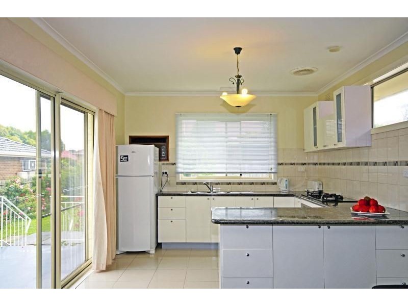 28 Kerrie Road, Glen Waverley VIC 3150