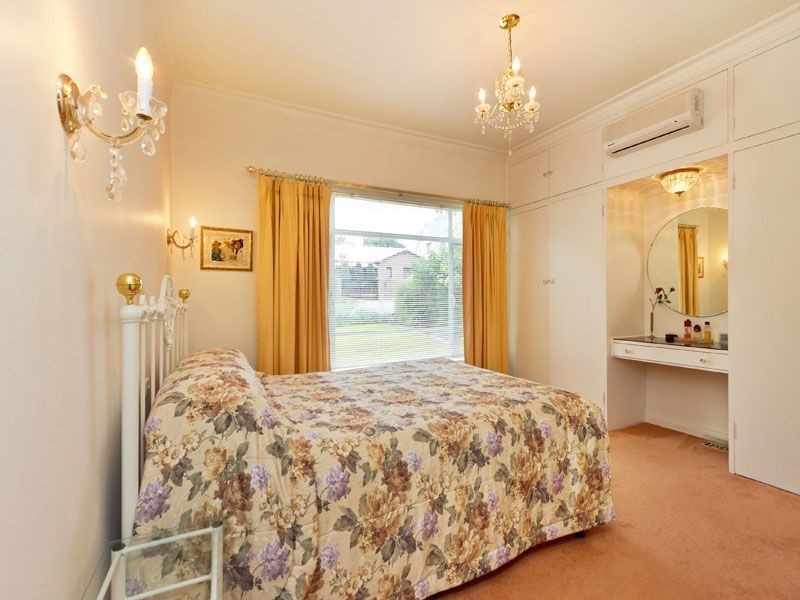 22 Hillside Road, Mount Waverley VIC 3149
