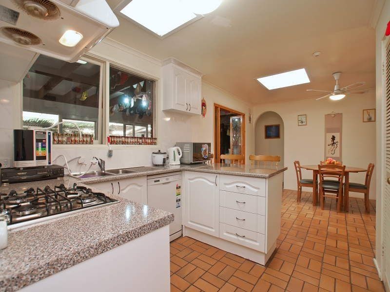 22 Brahmin Avenue, Wheelers Hill VIC 3150