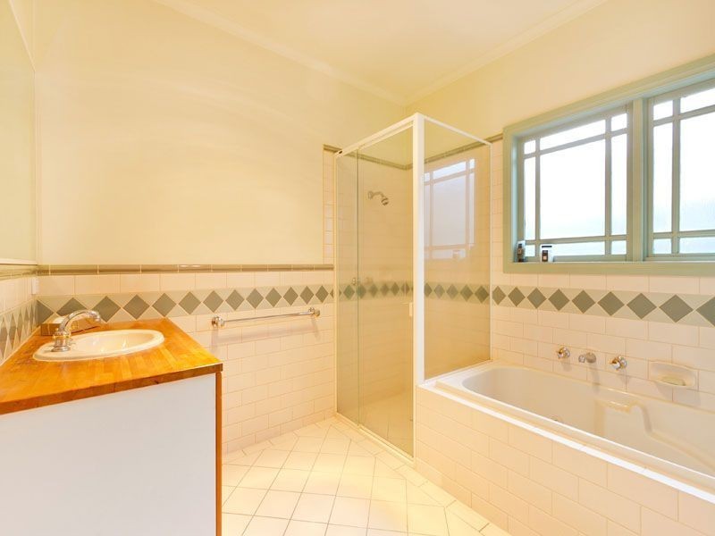 7 Kennard Place, Burwood East VIC 3151