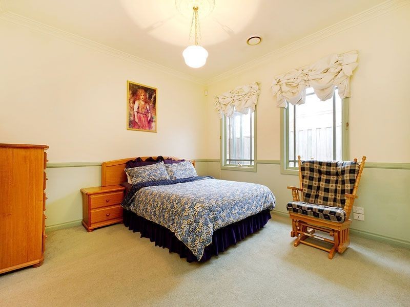 7 Kennard Place, Burwood East VIC 3151