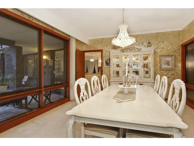 3-5 Paxton Drive, Glen Waverley VIC 3150