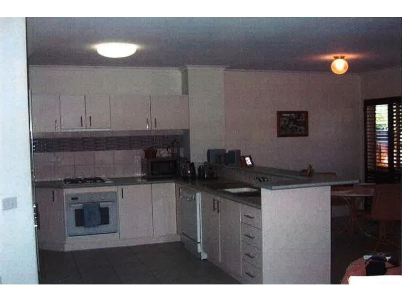 1/10 Chivers Avenue, Glen Waverley VIC 3150