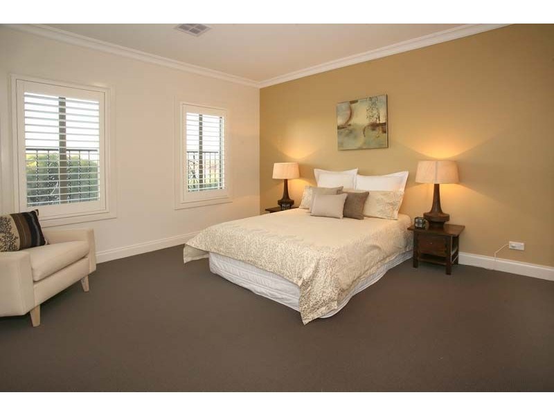 29 Crown Street, Glen Waverley VIC 3150