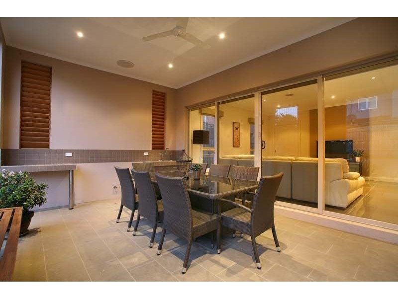 29 Crown Street, Glen Waverley VIC 3150