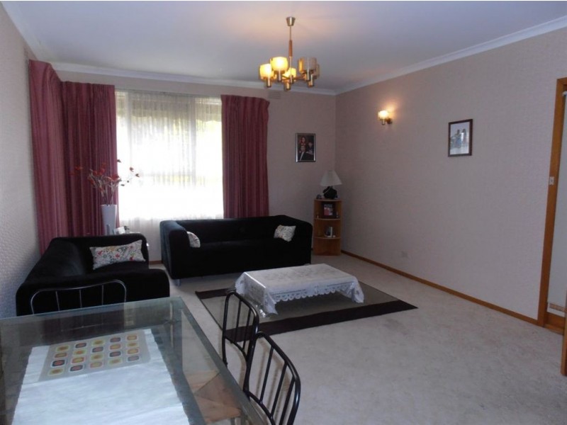 5 Burramine Road, Glen Waverley VIC 3150