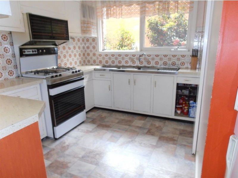 5 Burramine Road, Glen Waverley VIC 3150