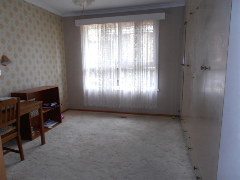 5 Burramine Road, Glen Waverley VIC 3150