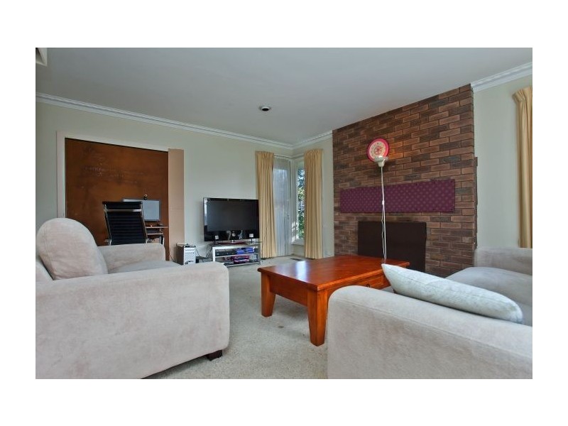 14 Barbara Avenue, Glen Waverley VIC 3150