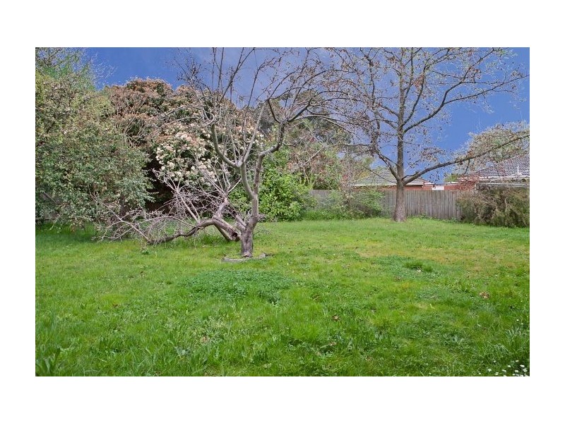 8 Judy Court, Vermont VIC 3133