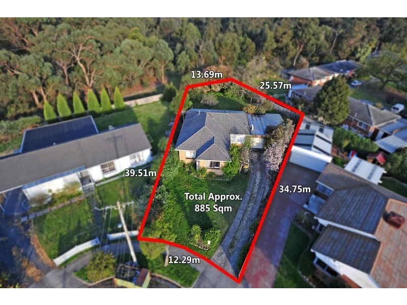 8 Judy Court, Vermont VIC 3133