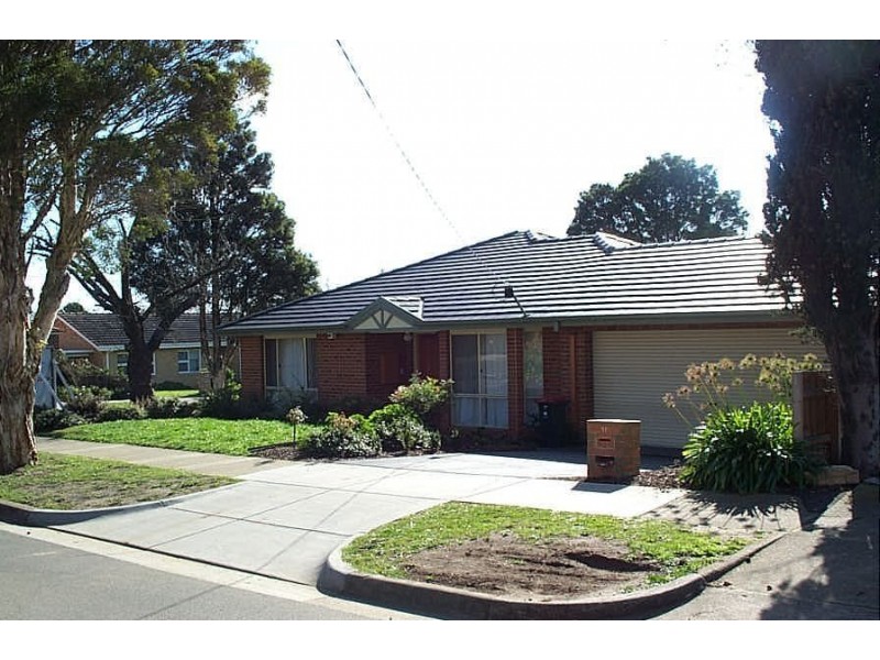 1/11 Kwinana Avenue, Glen Waverley VIC 3150