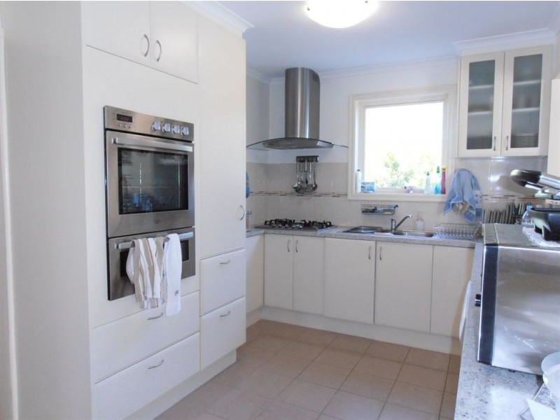 8 Wandoo Court, Wheelers Hill VIC 3150