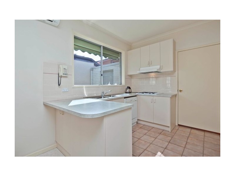 2/23 Dion Road, Glen Waverley VIC 3150