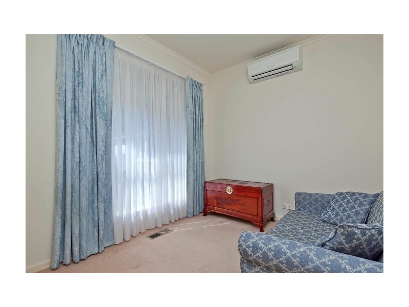 2/23 Dion Road, Glen Waverley VIC 3150