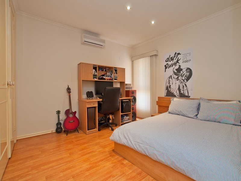 2/52 Lincoln Avenue, Glen Waverley VIC 3150