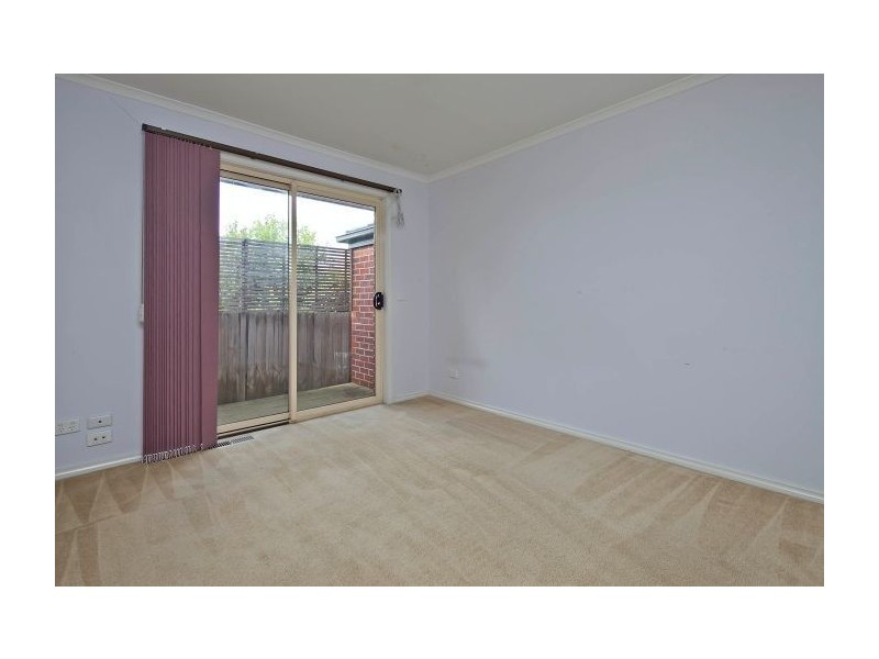 2/12 Owens Avenue, Glen Waverley VIC 3150