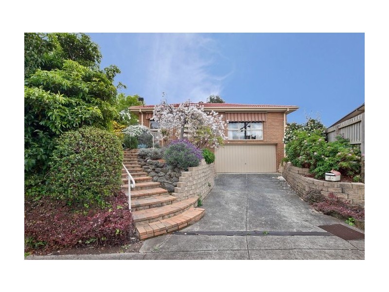 1/3 Saladin Avenue, Glen Waverley VIC 3150