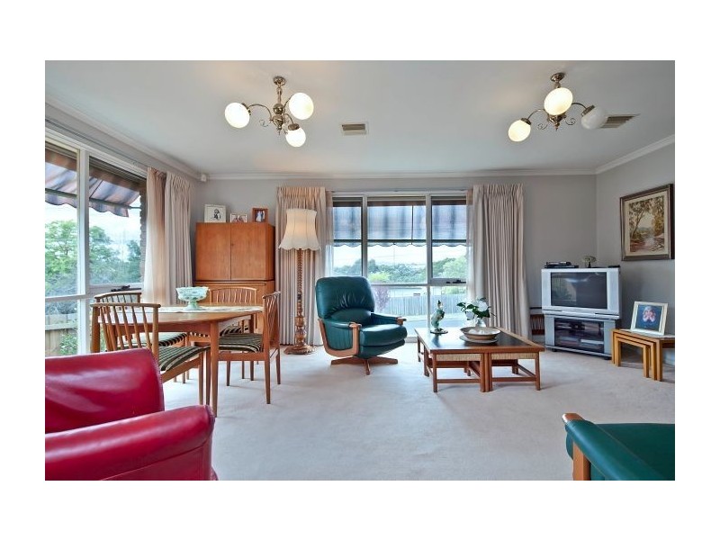 1/3 Saladin Avenue, Glen Waverley VIC 3150