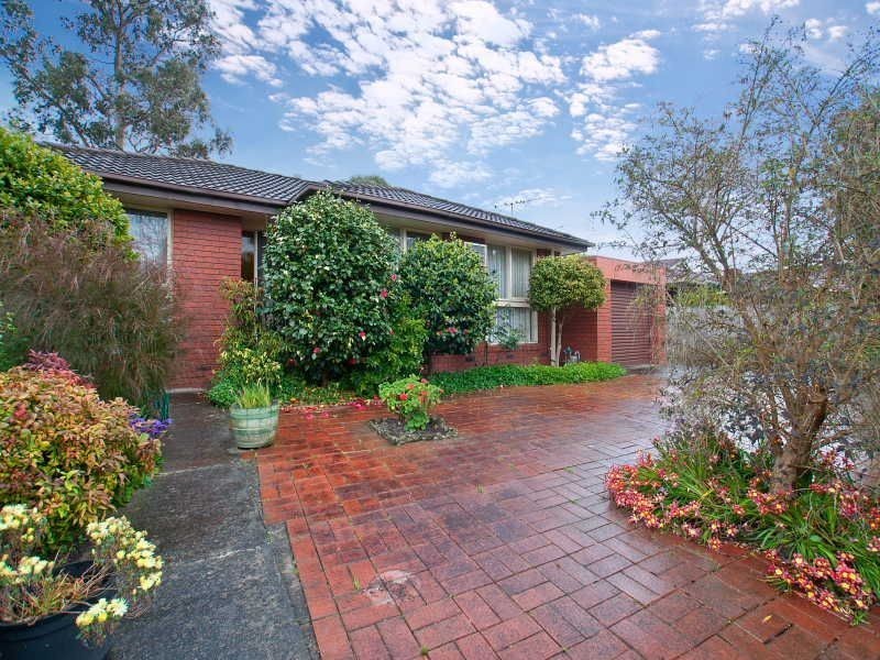 2/85 Camelot Drive, Glen Waverley VIC 3150