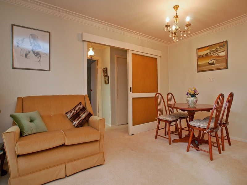 2/85 Camelot Drive, Glen Waverley VIC 3150