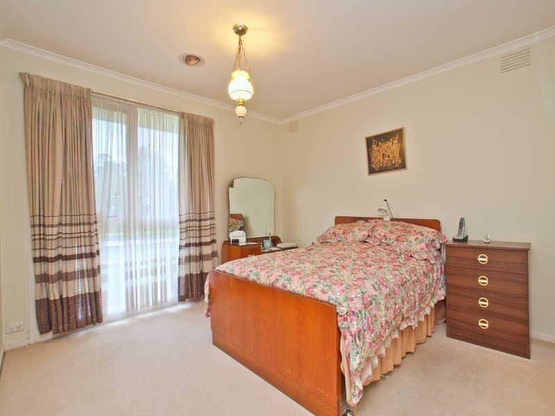2/85 Camelot Drive, Glen Waverley VIC 3150
