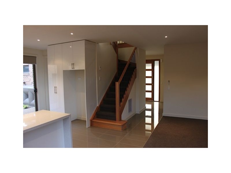 1/11 Dion Road, Glen Waverley VIC 3150