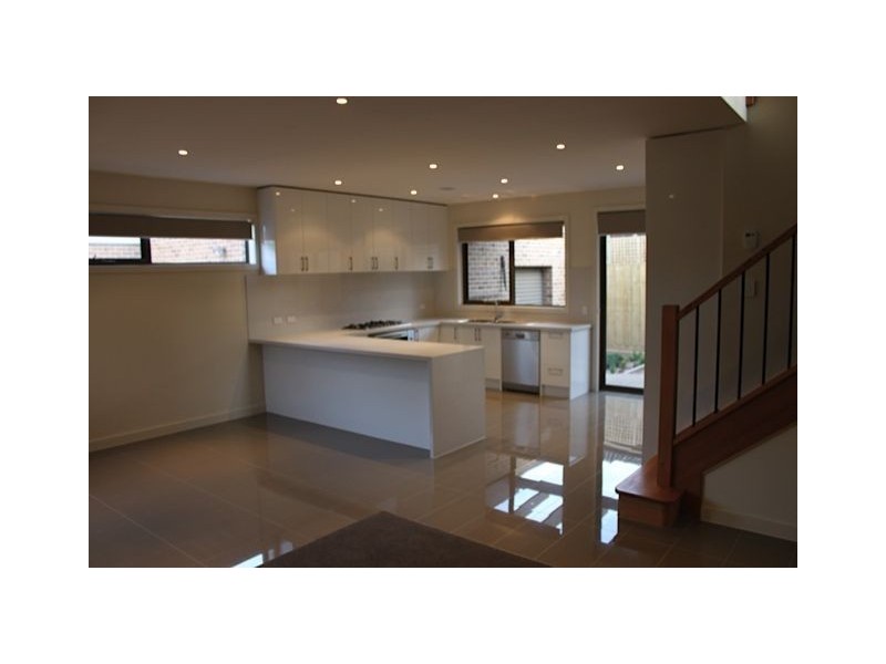 1/11 Dion Road, Glen Waverley VIC 3150