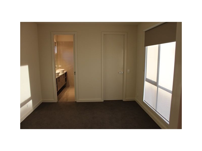 1/11 Dion Road, Glen Waverley VIC 3150