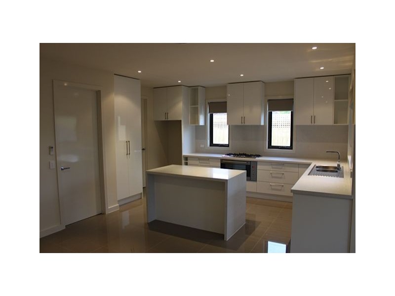 2/11 Dion Road, Glen Waverley VIC 3150