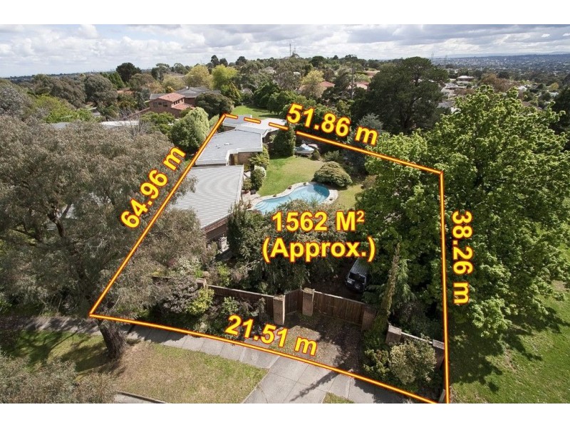 1 Hertford Crescent, Wheelers Hill VIC 3150