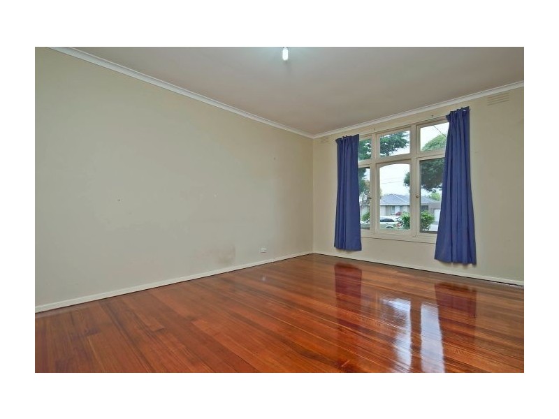 3 Whites Lane, Glen Waverley VIC 3150