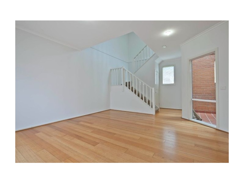 15 Hawthorn Way, Glen Waverley VIC 3150