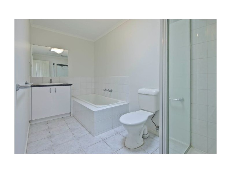 15 Hawthorn Way, Glen Waverley VIC 3150