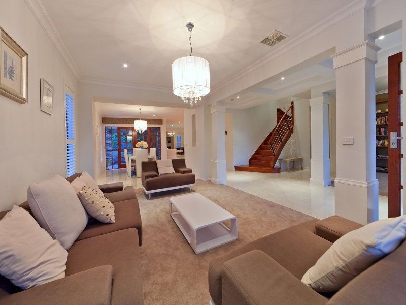 37 Driftwood Drive, Glen Waverley VIC 3150