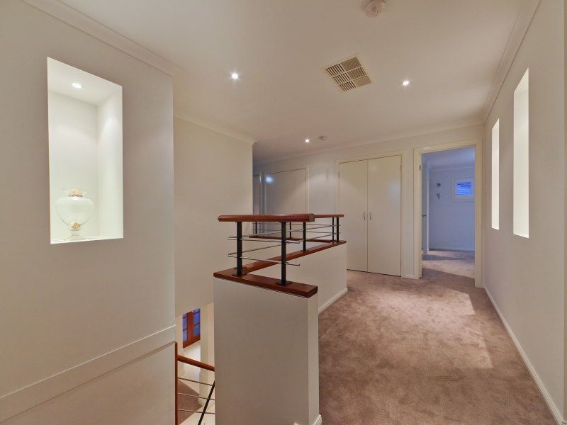 37 Driftwood Drive, Glen Waverley VIC 3150