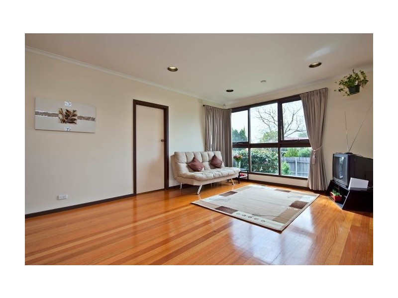 1 Regal Court, Glen Waverley VIC 3150