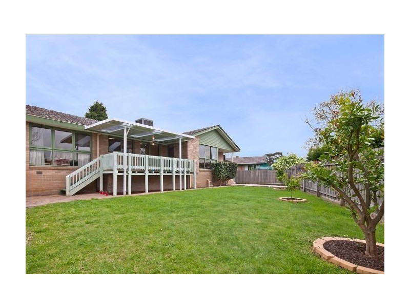 1 Regal Court, Glen Waverley VIC 3150