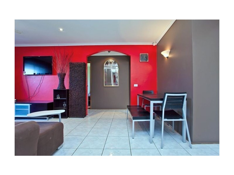 15 Brougham Square, Mulgrave VIC 3170