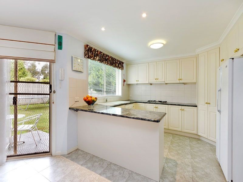 20 Latham Court, Glen Waverley VIC 3150