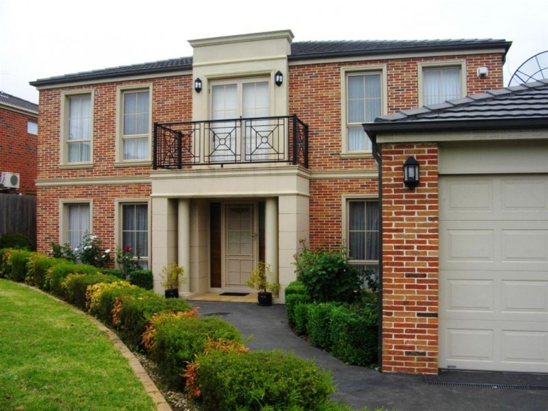 13 Montvale Mews, Mount Waverley VIC 3149