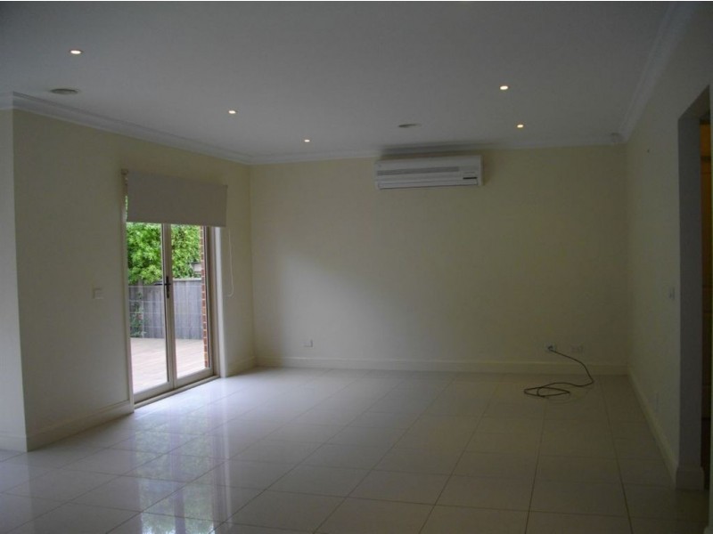 13 Montvale Mews, Mount Waverley VIC 3149