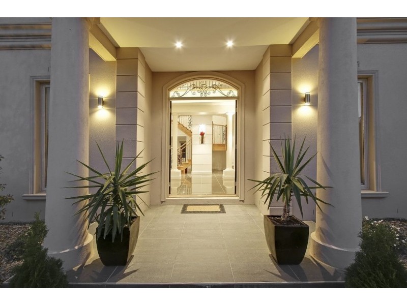 29 Crown Street, Glen Waverley VIC 3150