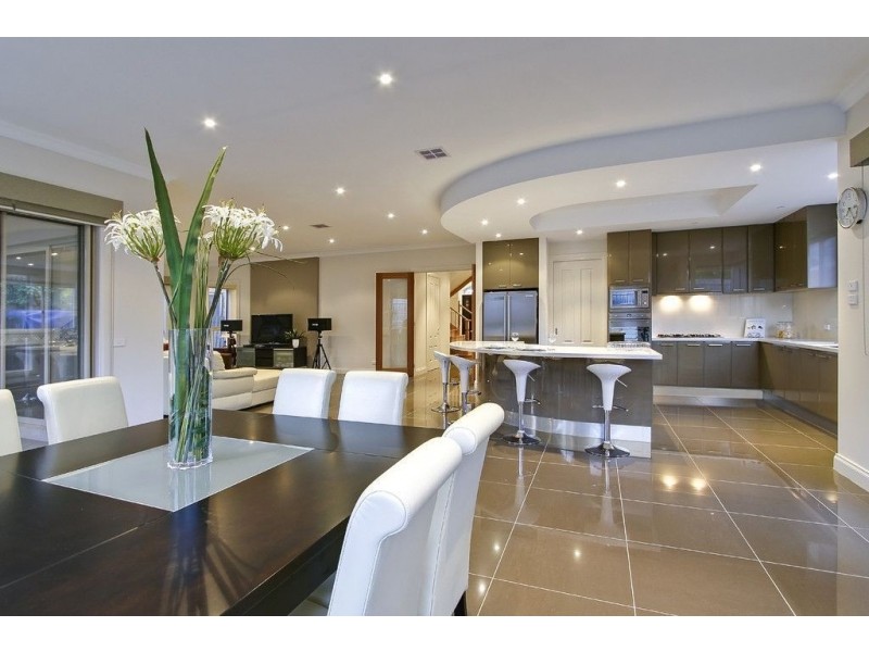 29 Crown Street, Glen Waverley VIC 3150