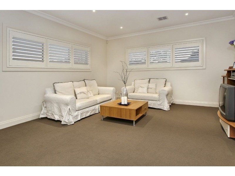 29 Crown Street, Glen Waverley VIC 3150